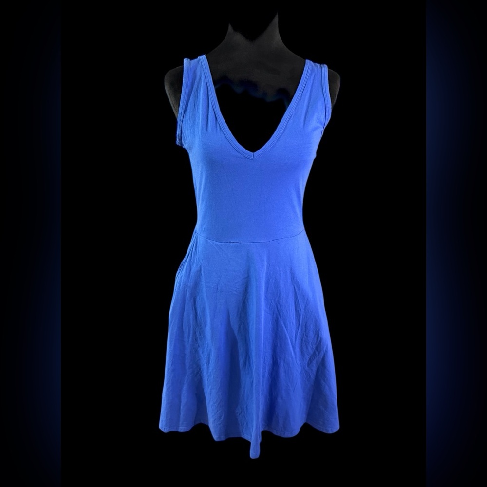 HUHOT Blue V-Neck Sleeveless Fit & Flare Dress